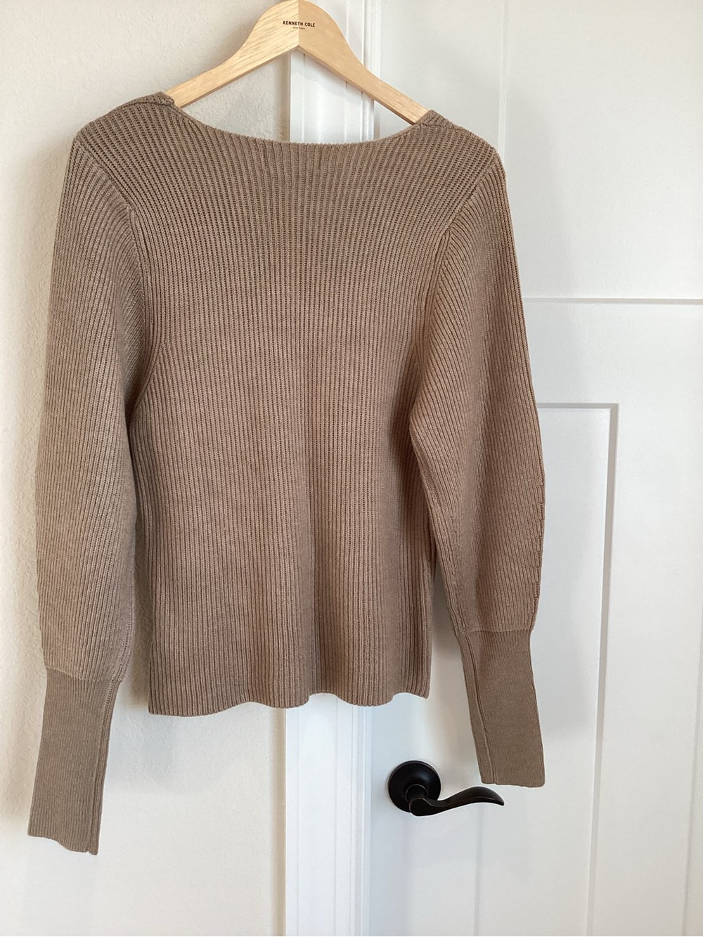 Philosophy Long Sleeve V-Neck Sweater New XL Taupe Light Brown - Picture 4 of 12